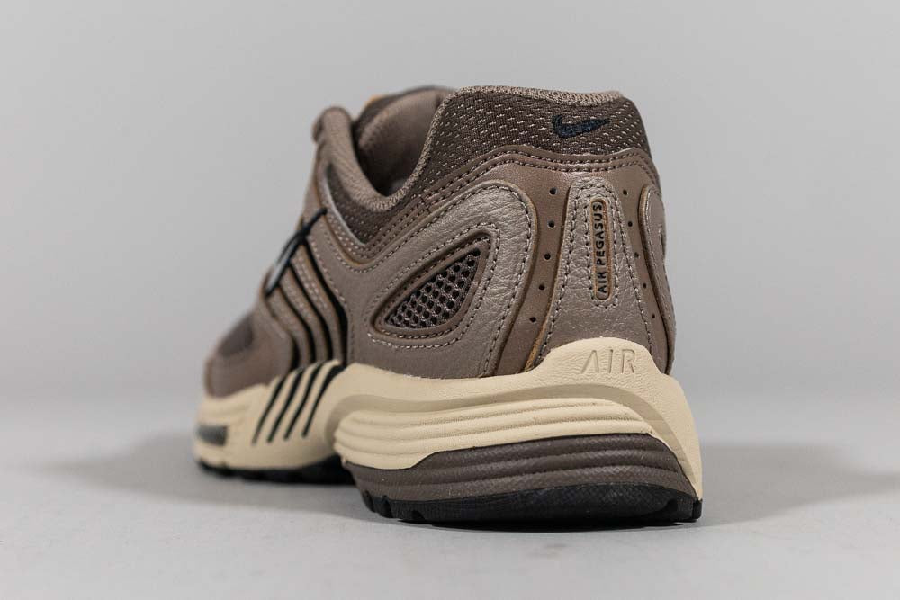 Women's Nike Air Pegasus 2005 C.O.R. 'Mink Brown' - [sku] - Lust México