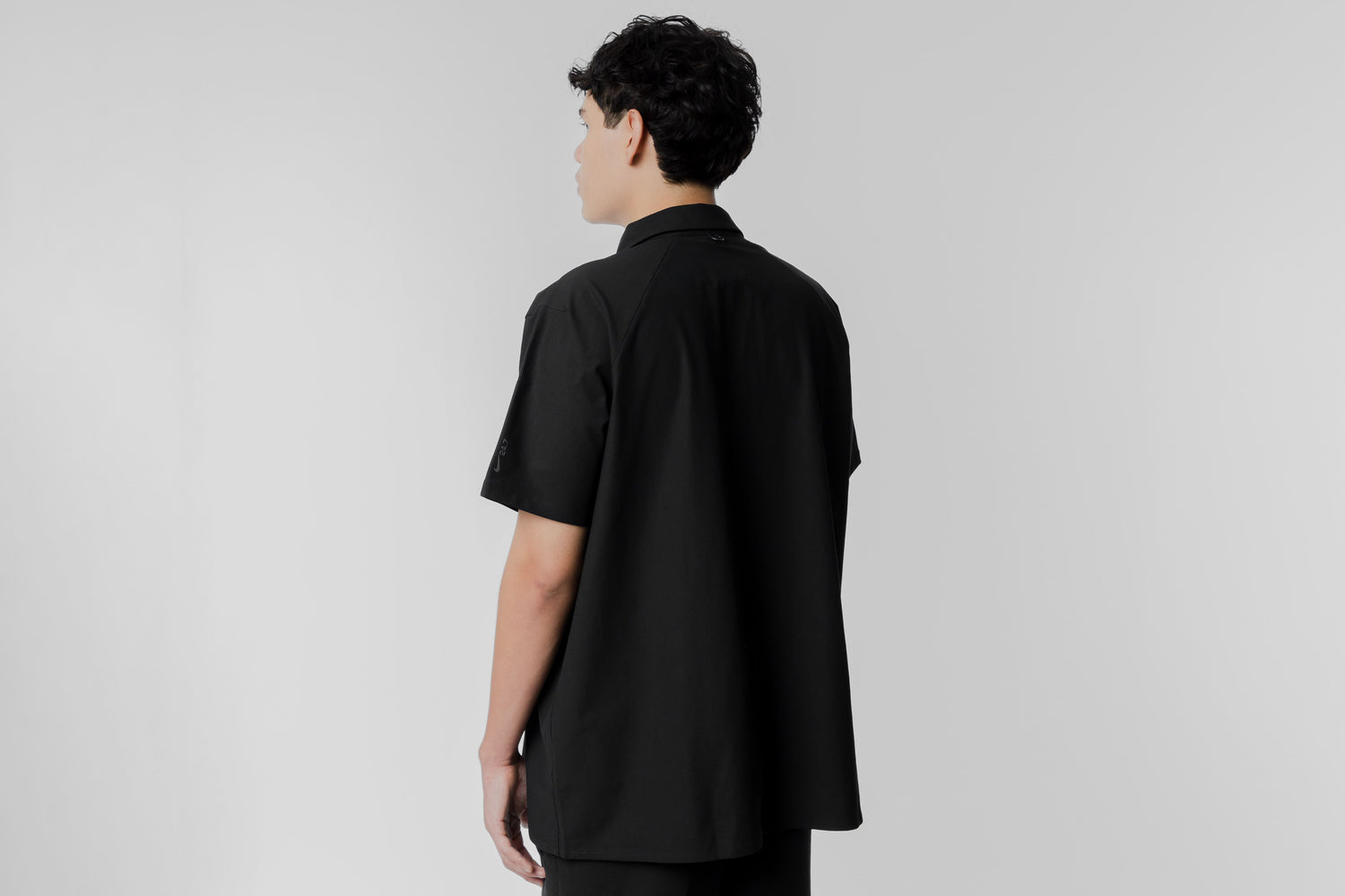 Nike 24.7 PerfectStretch Dri-FIT Short-Sleeve Button-Down Top