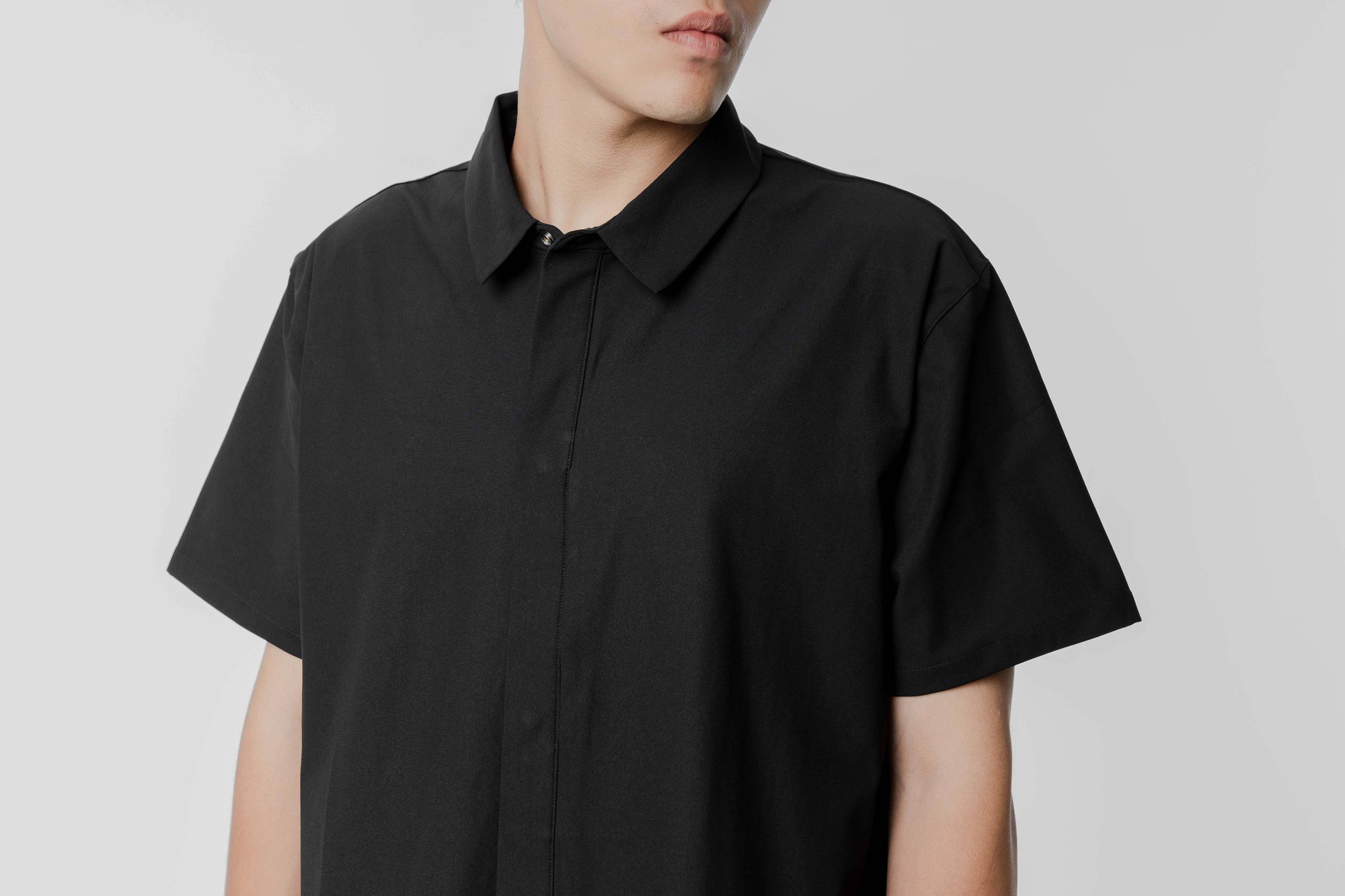 Nike 24.7 PerfectStretch Dri-FIT Short-Sleeve Button-Down Top