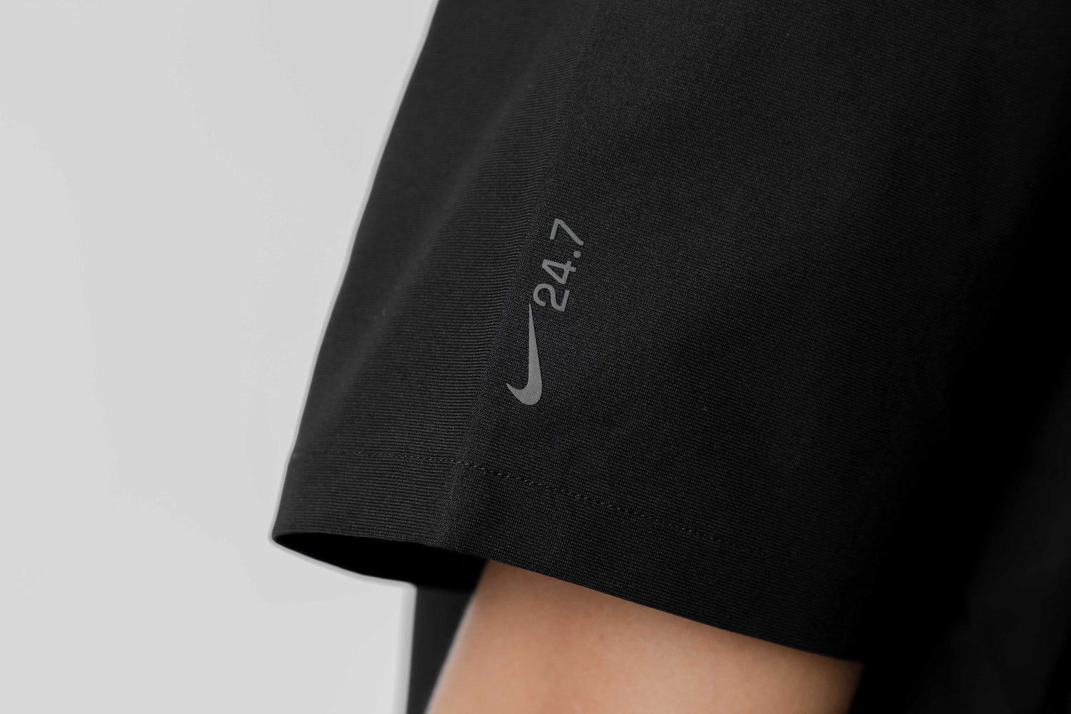 Nike 24.7 PerfectStretch Dri-FIT Short-Sleeve Button-Down Top