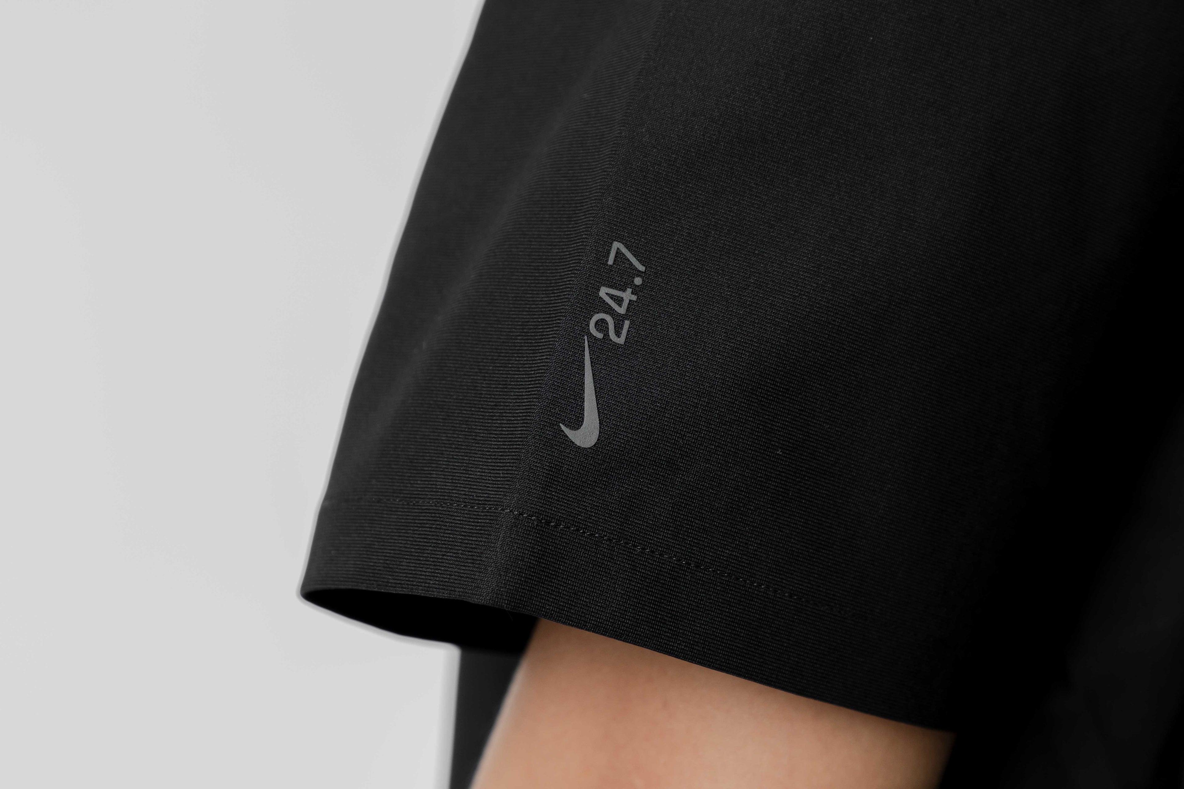 Nike 24.7 PerfectStretch Dri-FIT Short-Sleeve Button-Down Top