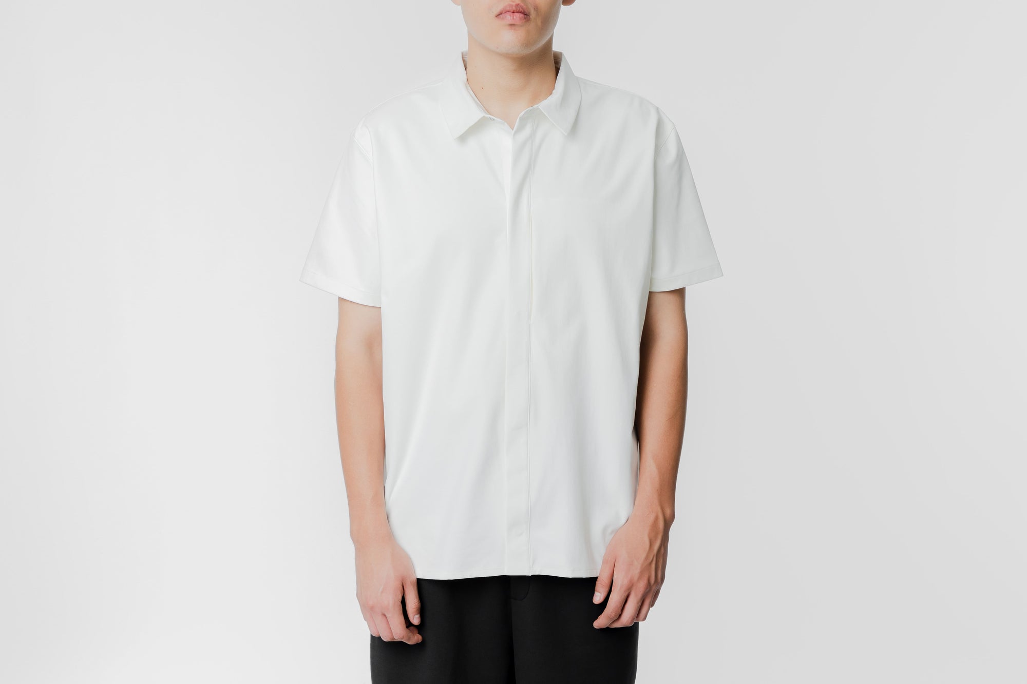 Nike 24.7 PerfectStretch Dri-FIT Short-Sleeve Button-Down Top