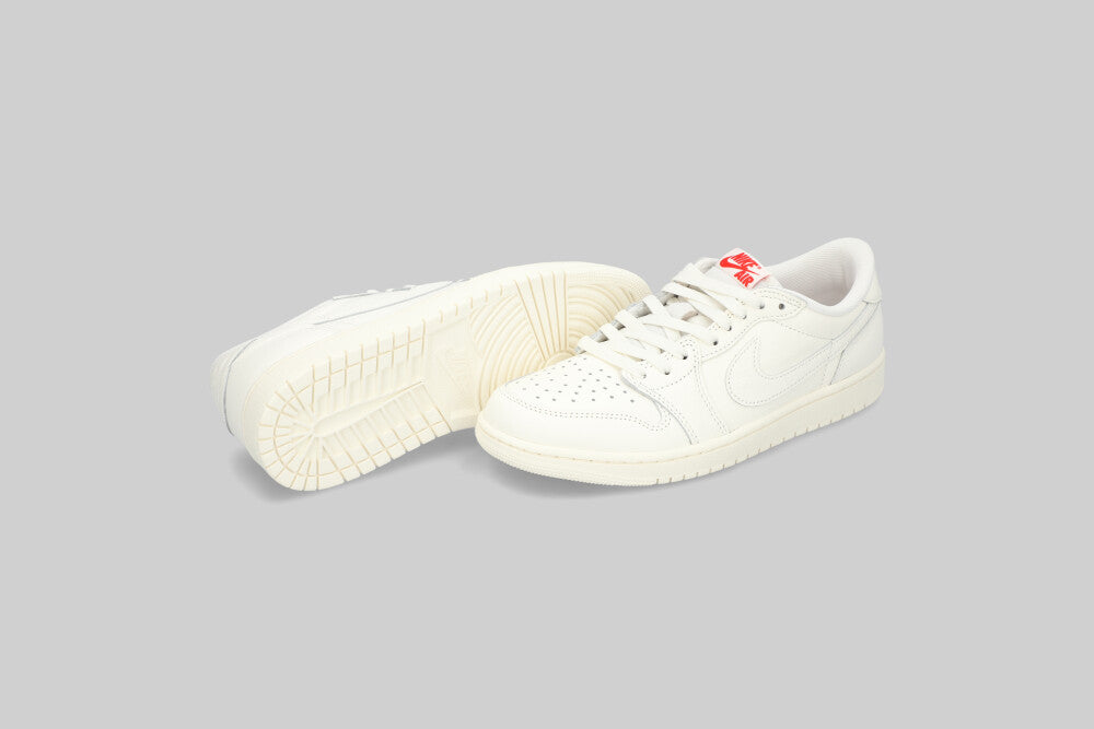 Air Jordan 1 Retro Low OG 'Sail and University Red' - HQ6998-100