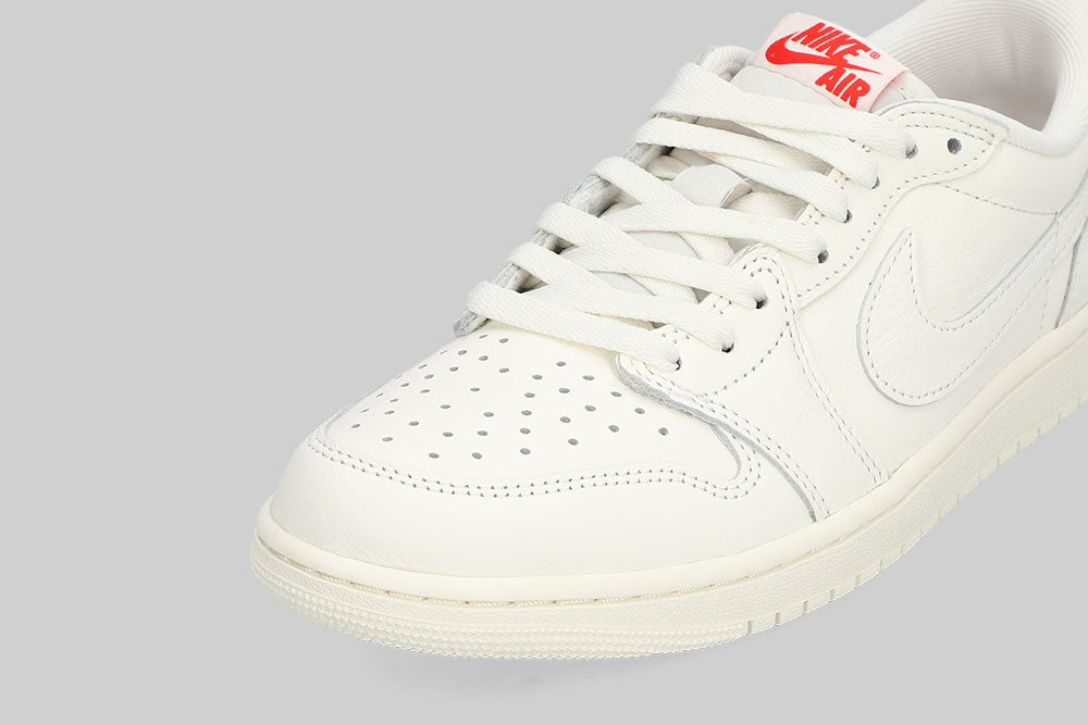 Air Jordan 1 Retro Low OG 'Sail and University Red' - HQ6998-100 - Lust México