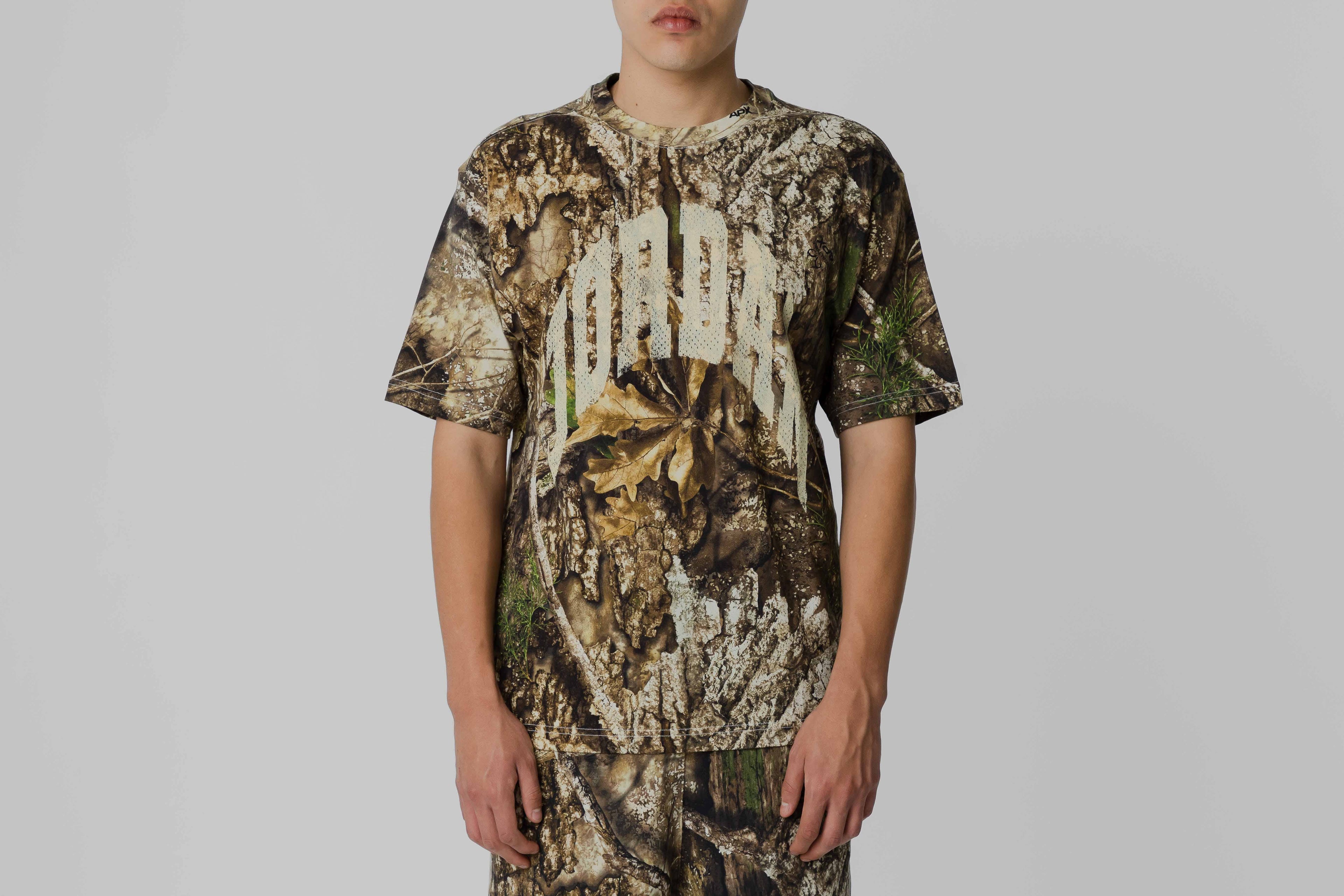 Jordan Brooklyn Realtree T-Shirt - HQ9020-133 APP - TOP - MEN - ADULT - INLINE - WI - 25 en Lust México