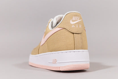 Nike Air Force 1 Low &