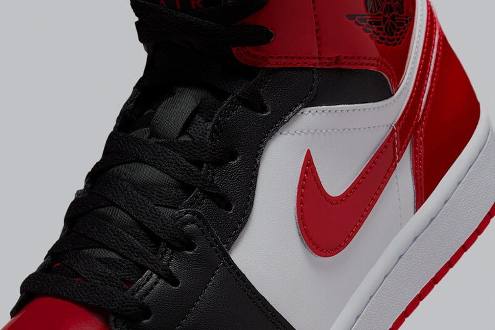 Air Jordan 1 Mid SE 'Black and University Red' - HV4091-006