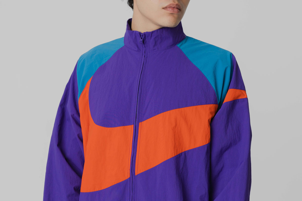 Women's Nike Sportswear Logo Oversized Woven Jacket - HV4107-547