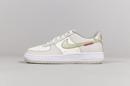 Nike Air Force 1 LV8 &
