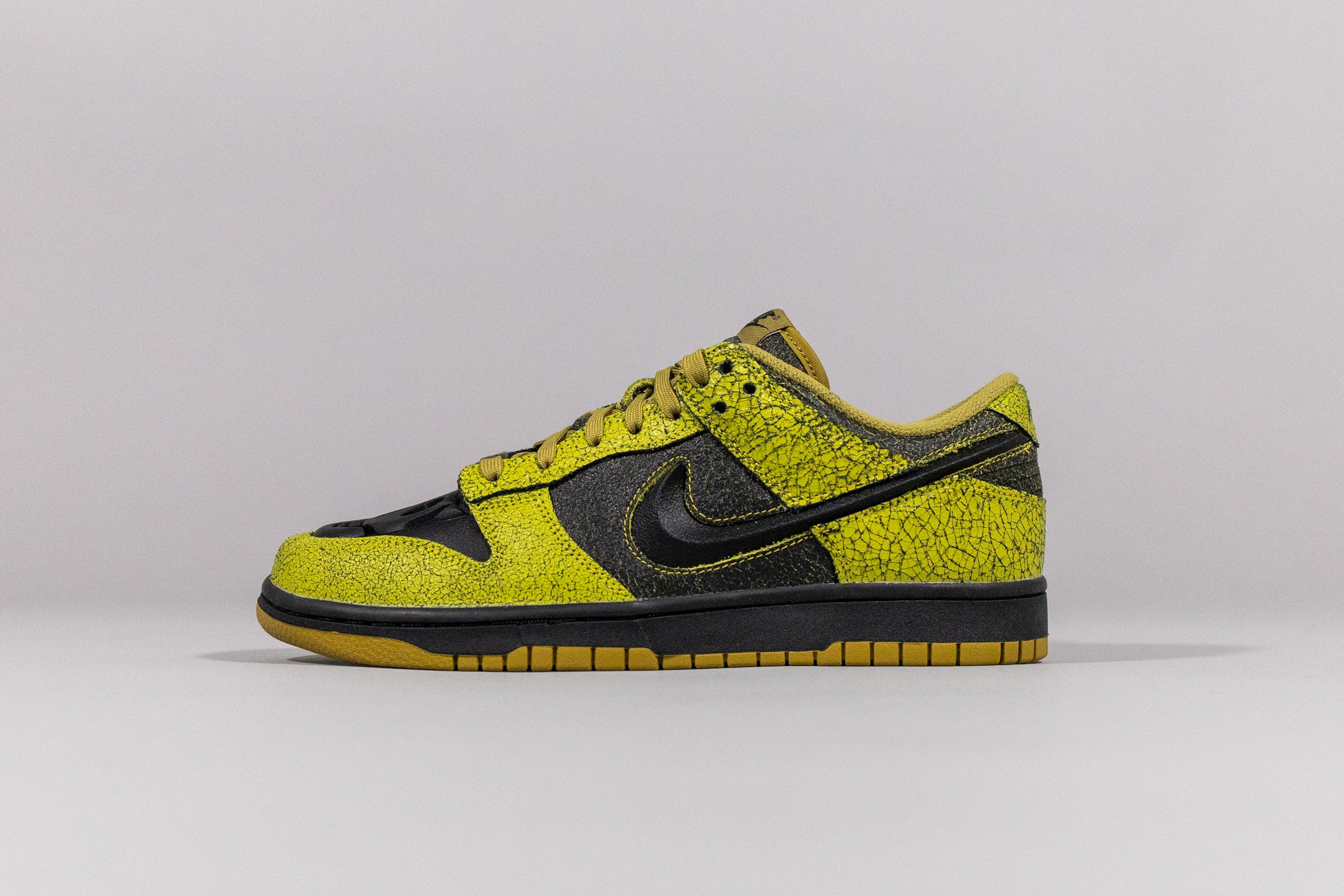 Nike Dunk Low &