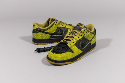 Nike Dunk Low &