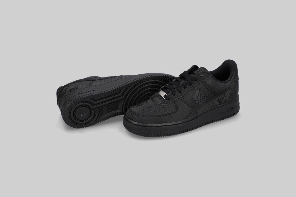 Nike Air Force 1 Low x Kobe 'Triple Black' - IB0018-003 - Lust México