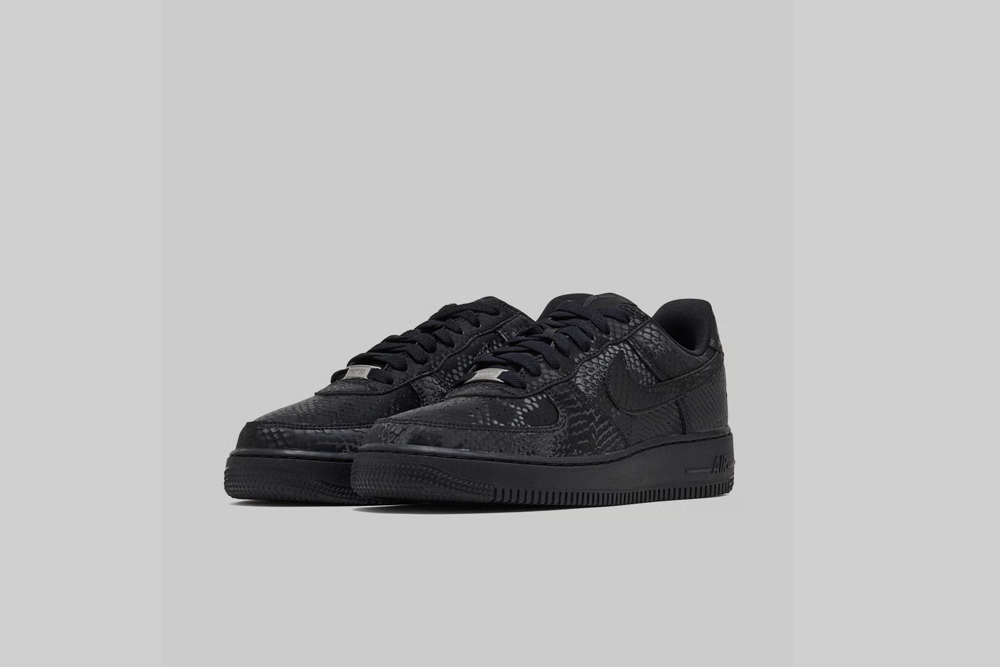 Nike Air Force 1 Low x Kobe 'Triple Black' - IB0018-003