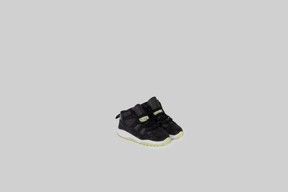 Jordan 11 Retro 'Black and Barely Volt'  (TD) - IB1380-001 FTW - SNEAKERS - KIDS - KIDS - INLINE - WI - 25 en Lust México