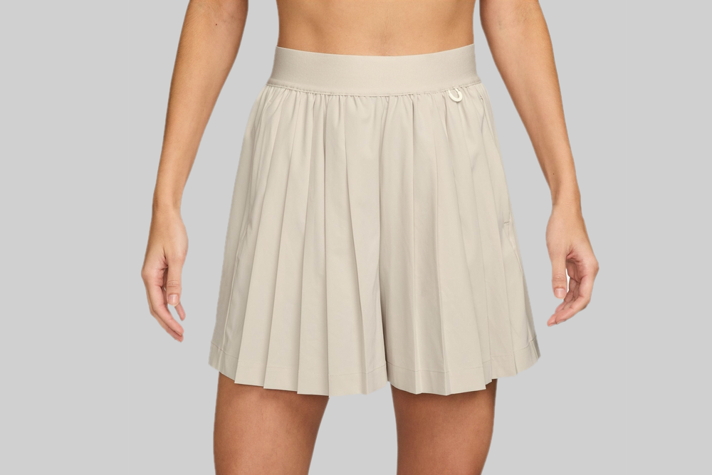 Women's Nike 24.7 PerfectStretch Dri-FIT High-Waisted Loose Pleated Shorts