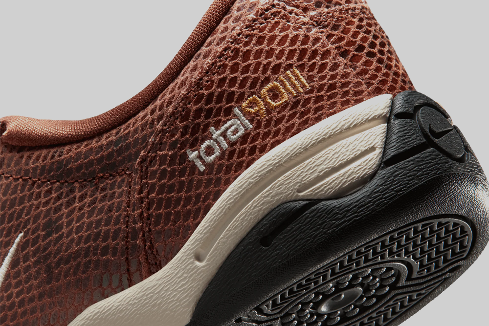 Women's Nike Total 90 III 'Fauna Brown and Pale Ivory' - IB4204-201