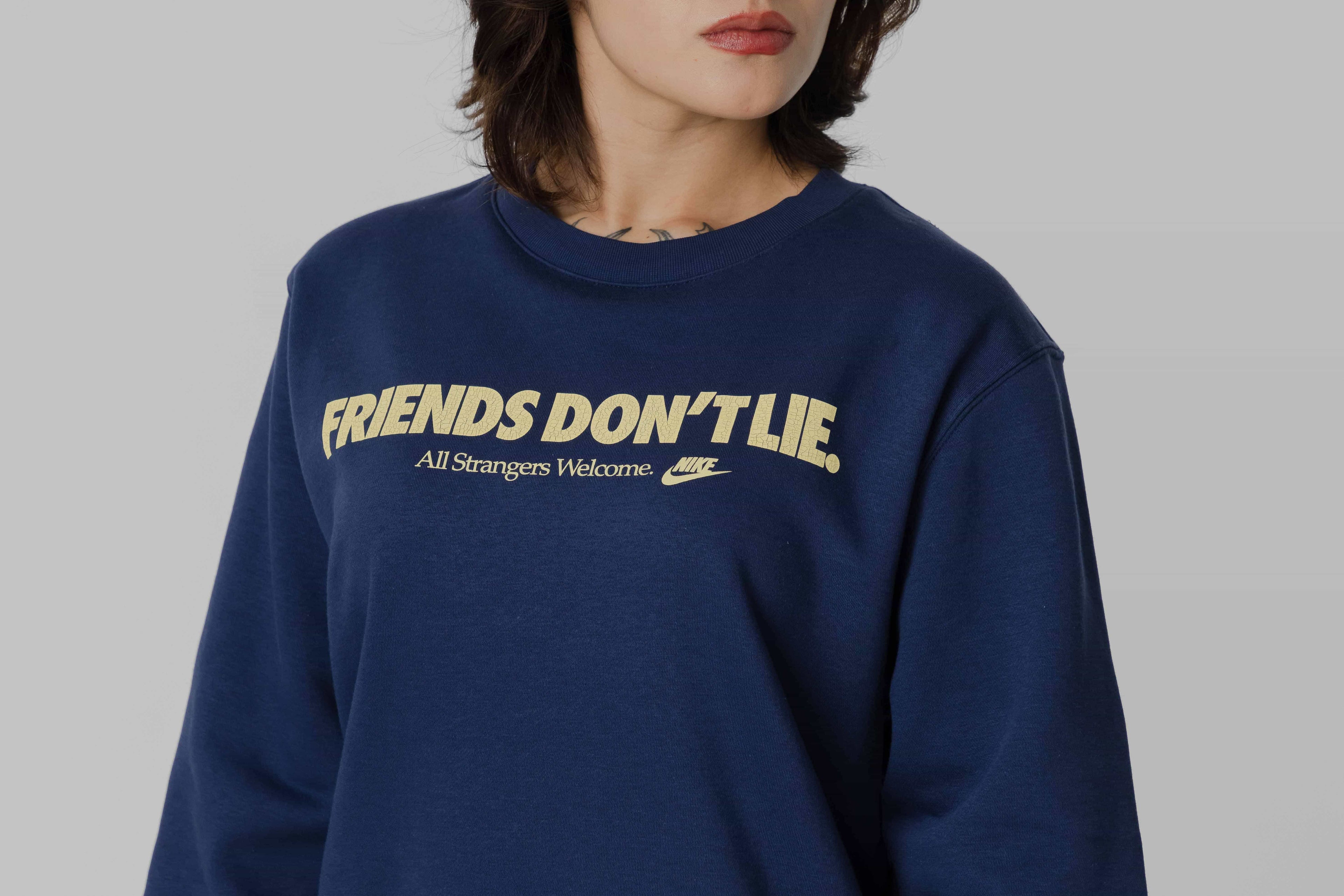 Nike x Stranger Things Fleece Crew Hoodie - IB5662-410 - Lust México