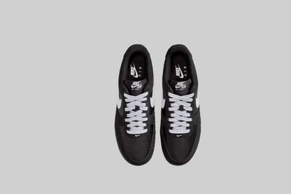 Nike Air Force 1 &