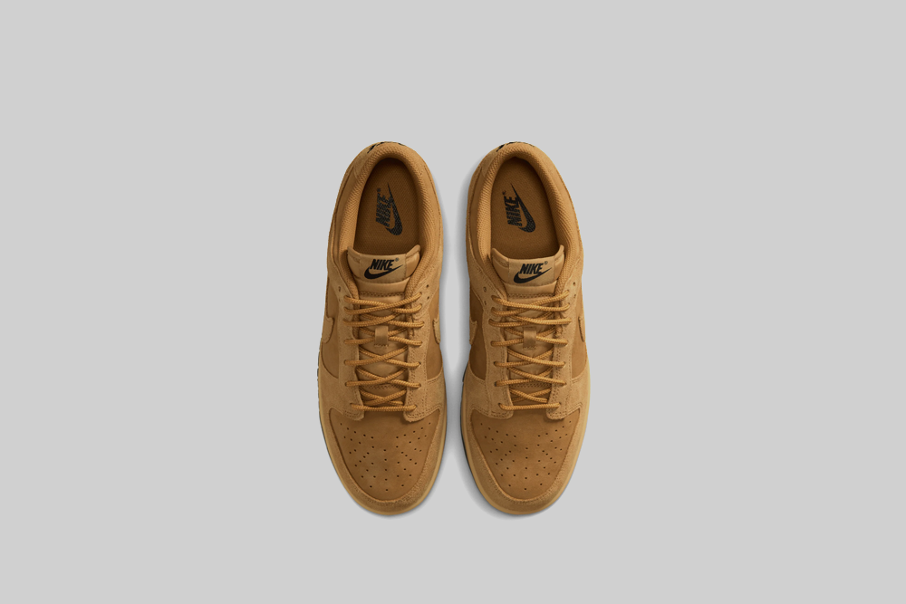 Nike Dunk Low Retro SE 'Wheat' - IB6651-700