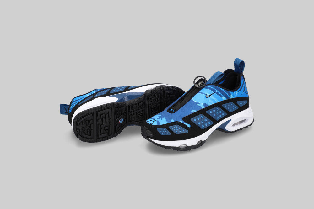 Nike Air Max SNDR 'Black and Photo Blue'
