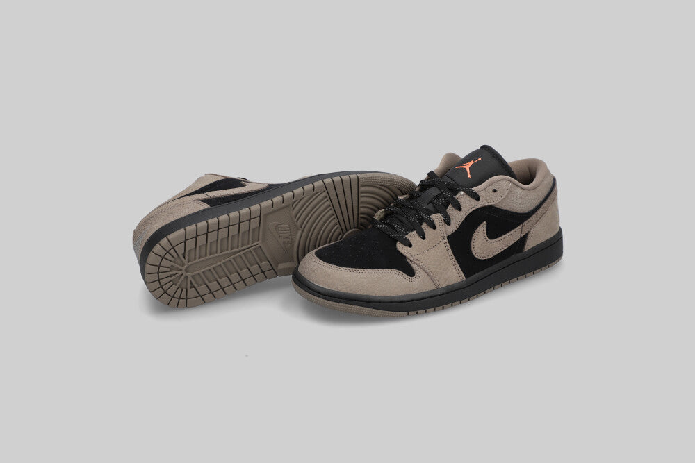 Jordan 1 Low SE 'Black' - IB7109-005