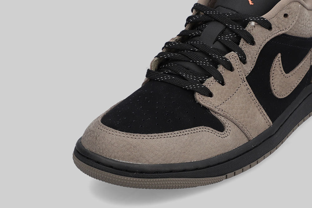 Jordan 1 Low SE 'Black' - IB7109-005