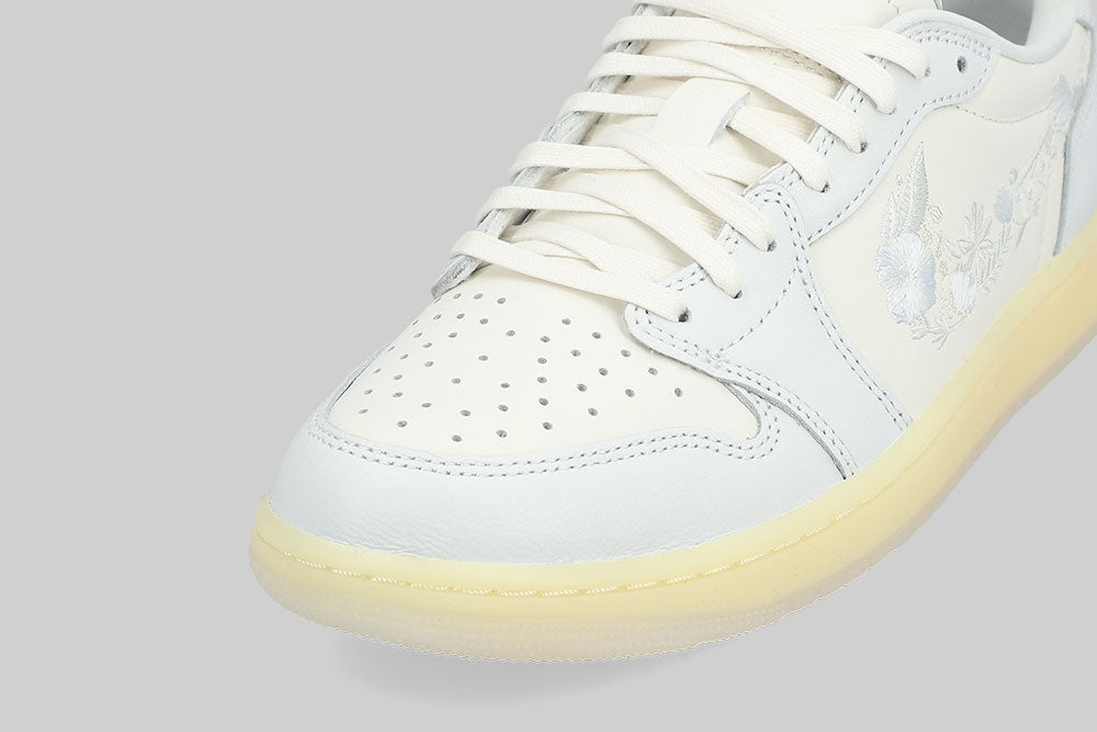 Air Jordan 1 Low OG 'Sail and Coconut Milk' - IF4391-100 - Lust México