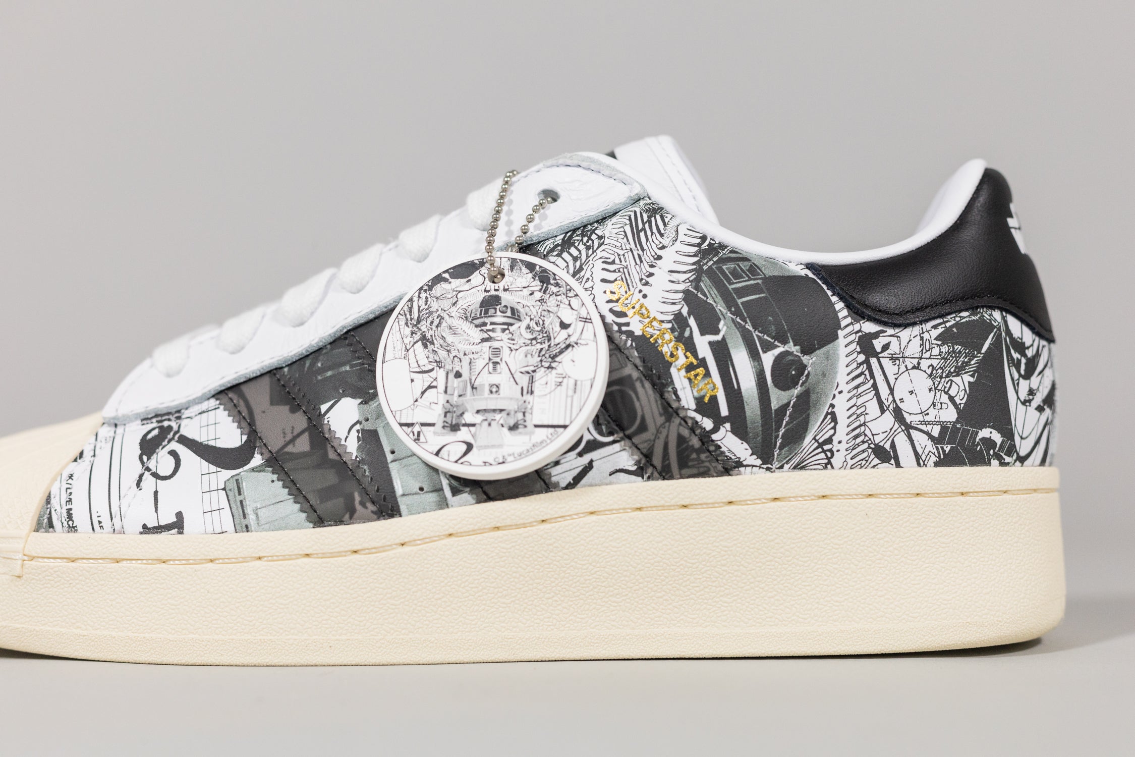 adidas x Nanzuka Star Wars Superstar XLG &quot;C-3PO&quot;