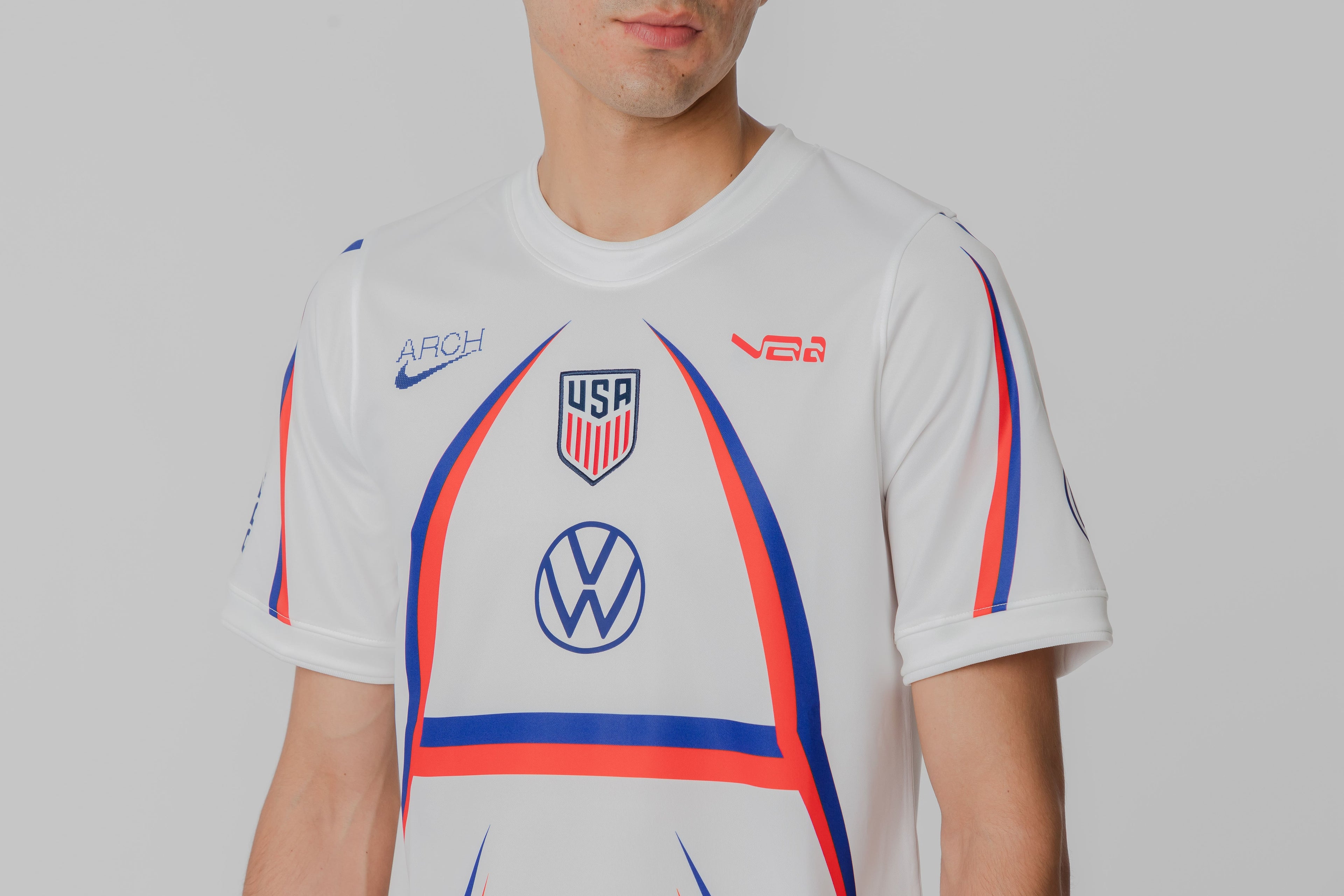 Nike x USA x V.A.A. Pro Soccer Jersey - IH1696-100 - Lust México