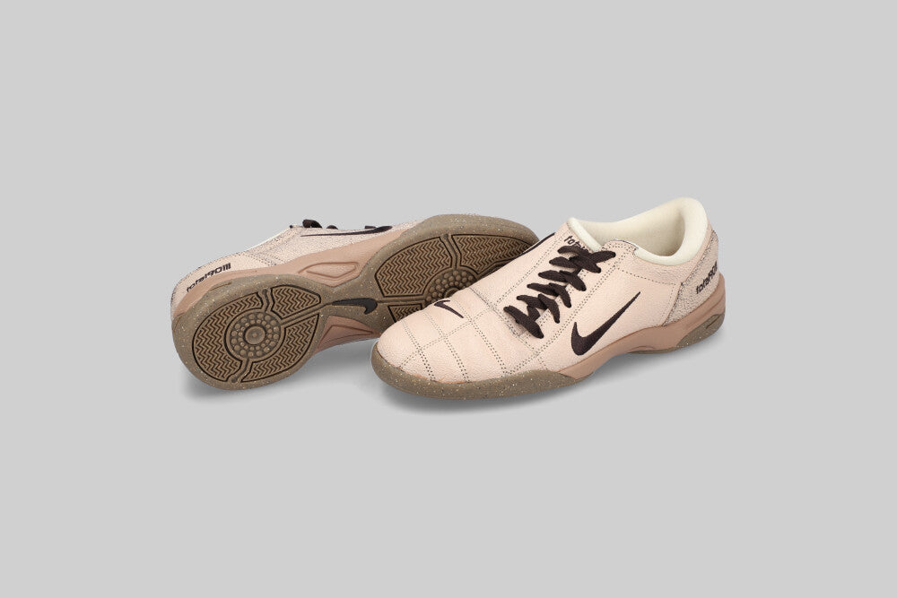 Nike Total 90 'Pearl White and Gum Dark Brown'