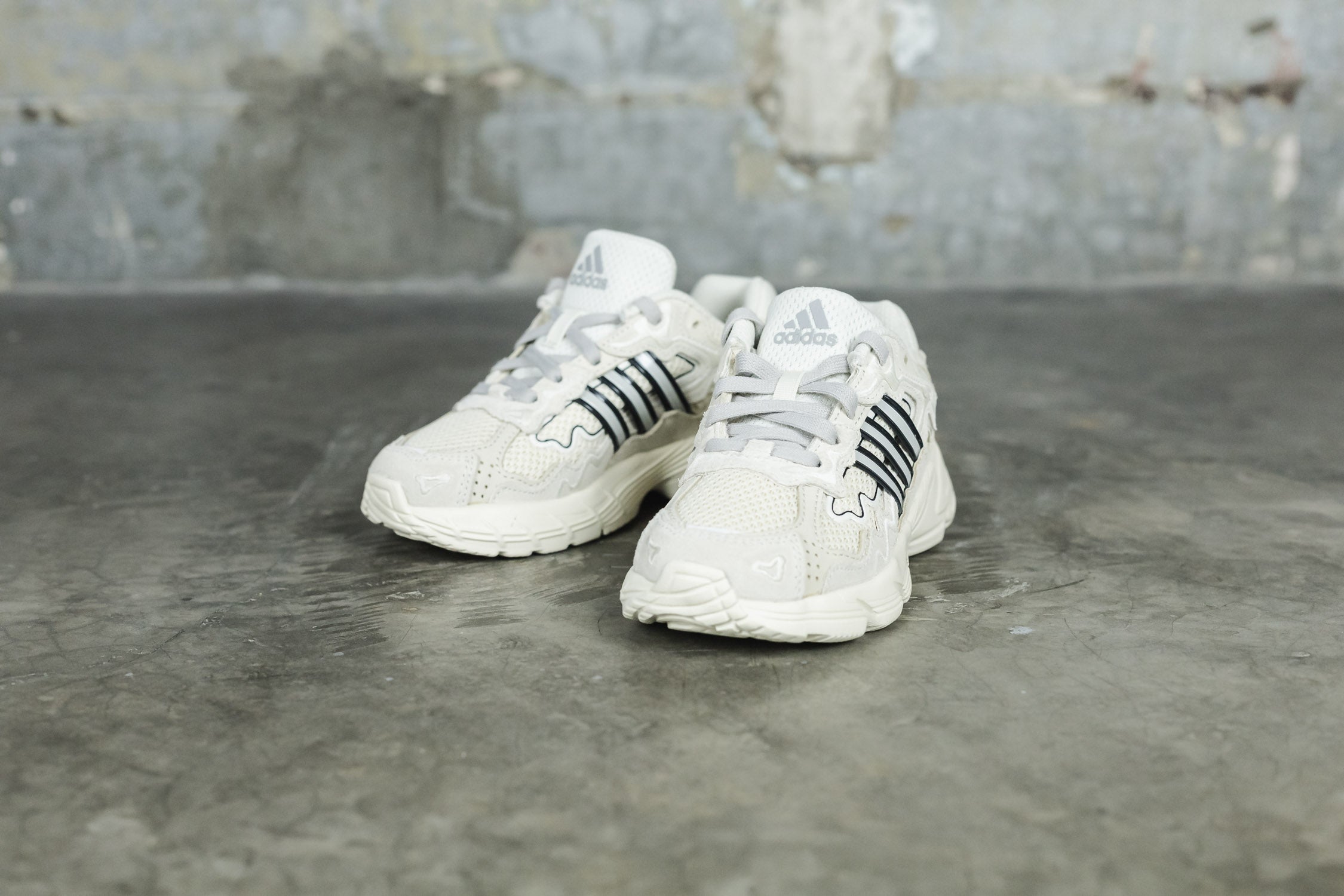 adidas x Bad Bunny Response CL 'Cream White' (Kids) – Lust México