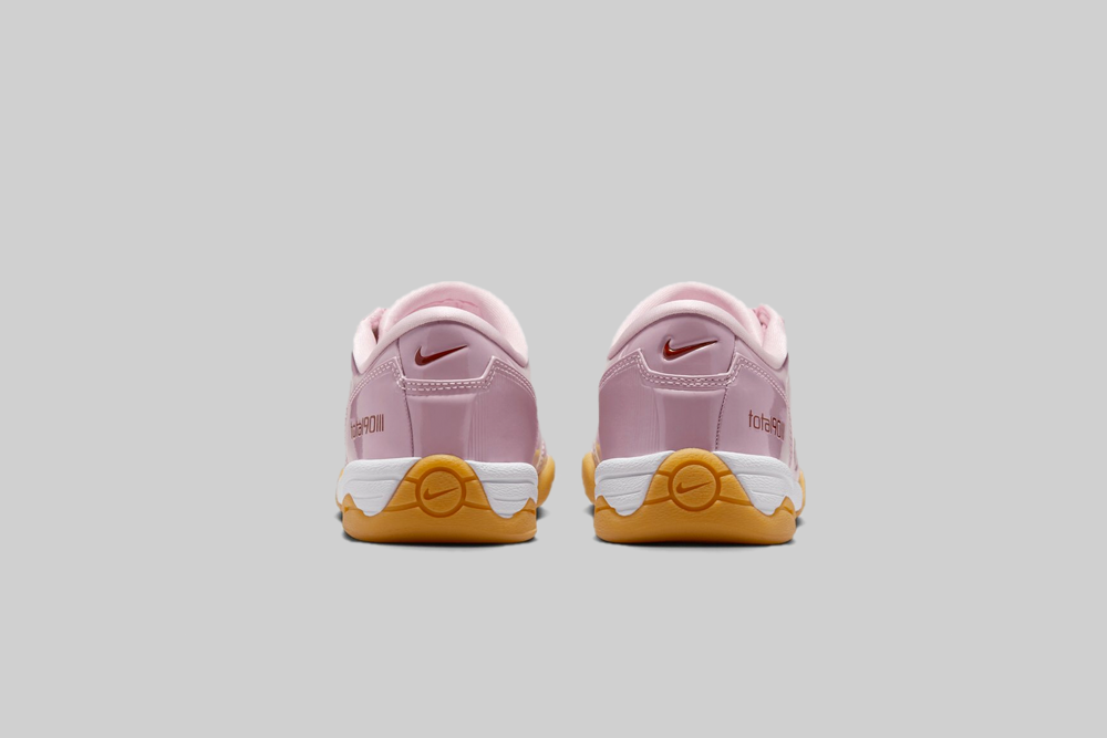 Women's Nike Total 90 'Pink Foam'