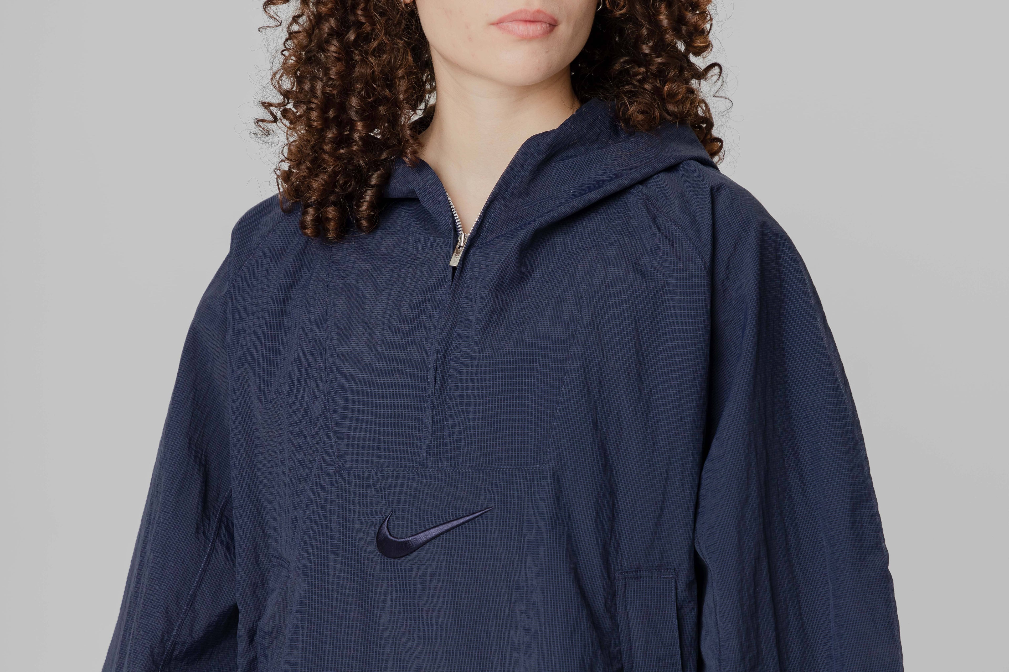 Women's Nike RNWY Lightweight Jacket - IM3995-498 - Lust México