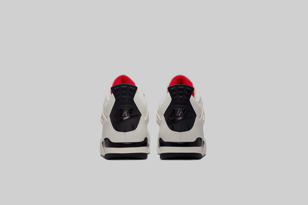 Air Jordan 4 "Flight Club" 'Sail and Black' - IM4002-100