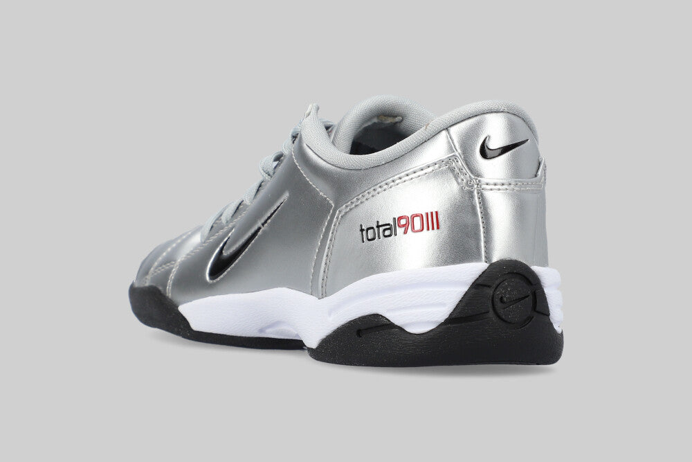 Women's Nike Total 90 III SP 'Metallic Silver and Red' - IM7595-001 FTW - SNEAKERS - WOMEN - ADULT - QS - WI - 25 en Lust México