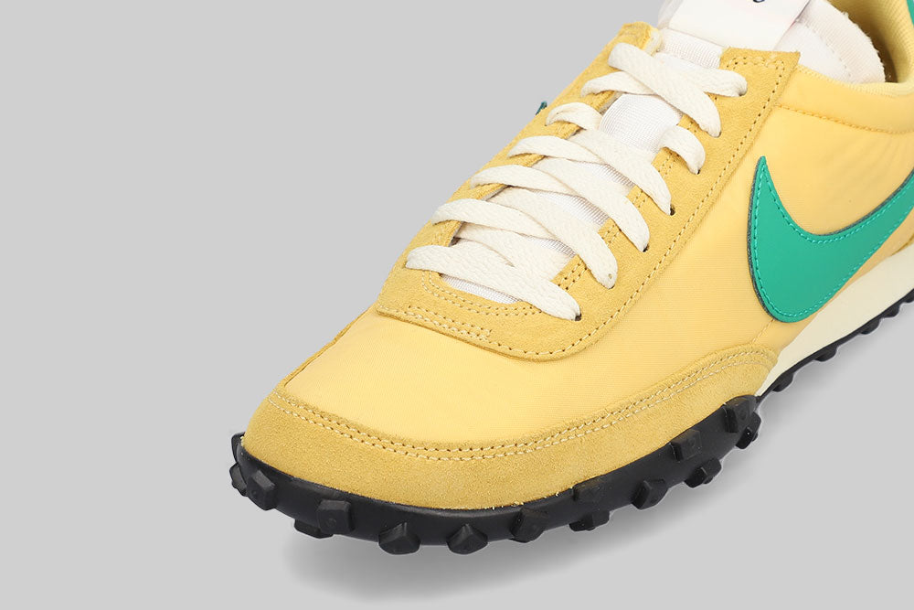 Nike Waffle Racer 'Gold' - IM8658-700 - Lust México