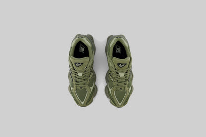 New Balance 9060 &