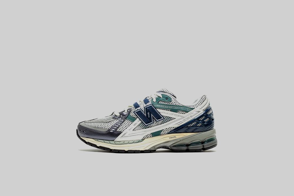 New Balance 1906 &