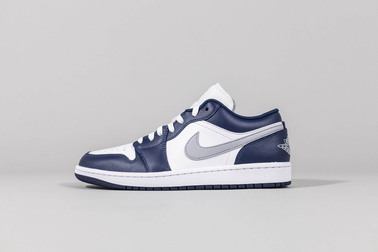 Air Jordan 1 Low &