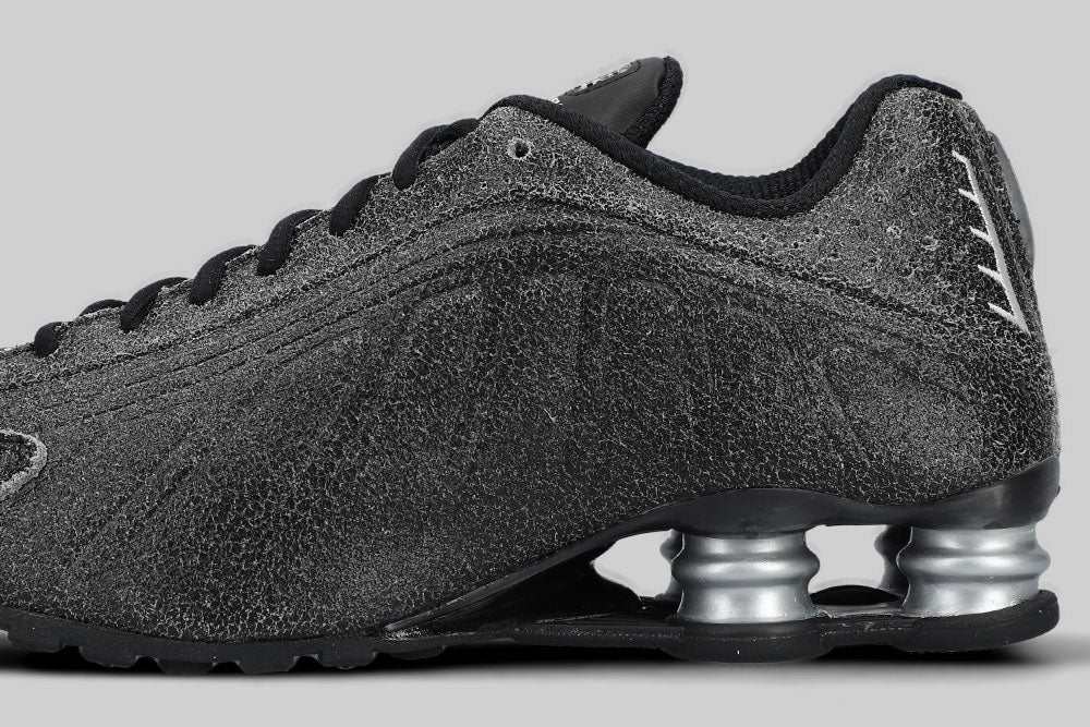 Nike Shox R4 'Black and Metallic Silver' - IO4544-002 - Lust México