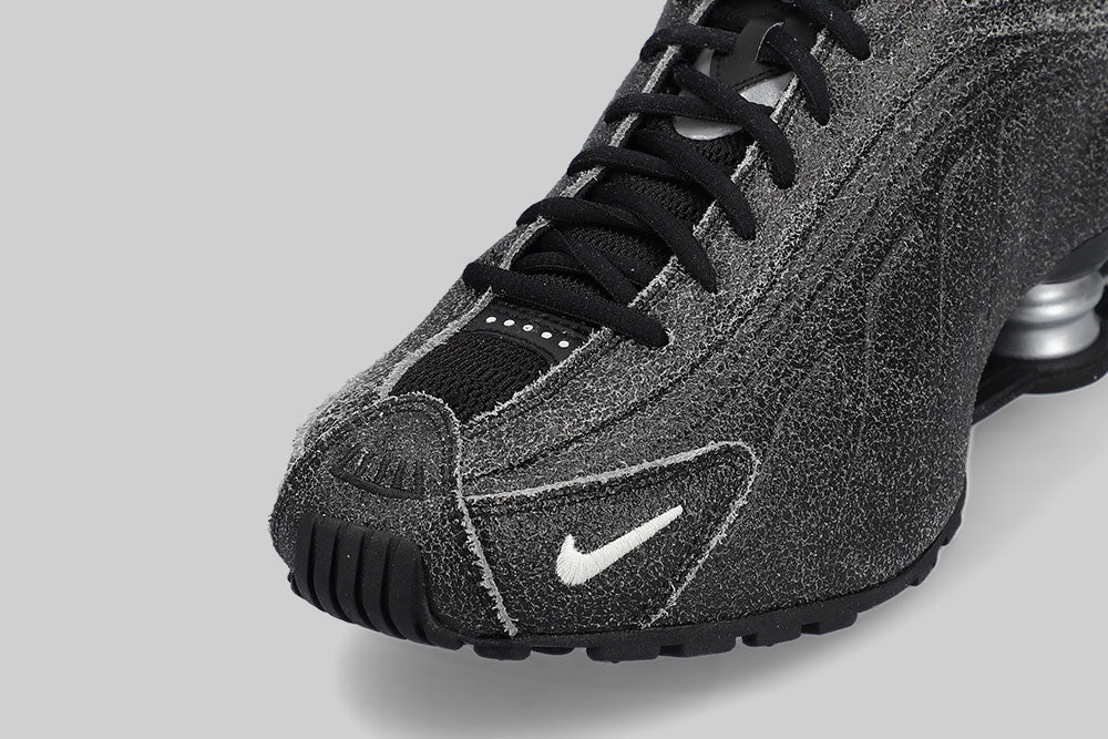 Nike Shox R4 'Black and Metallic Silver' - IO4544-002 - Lust México
