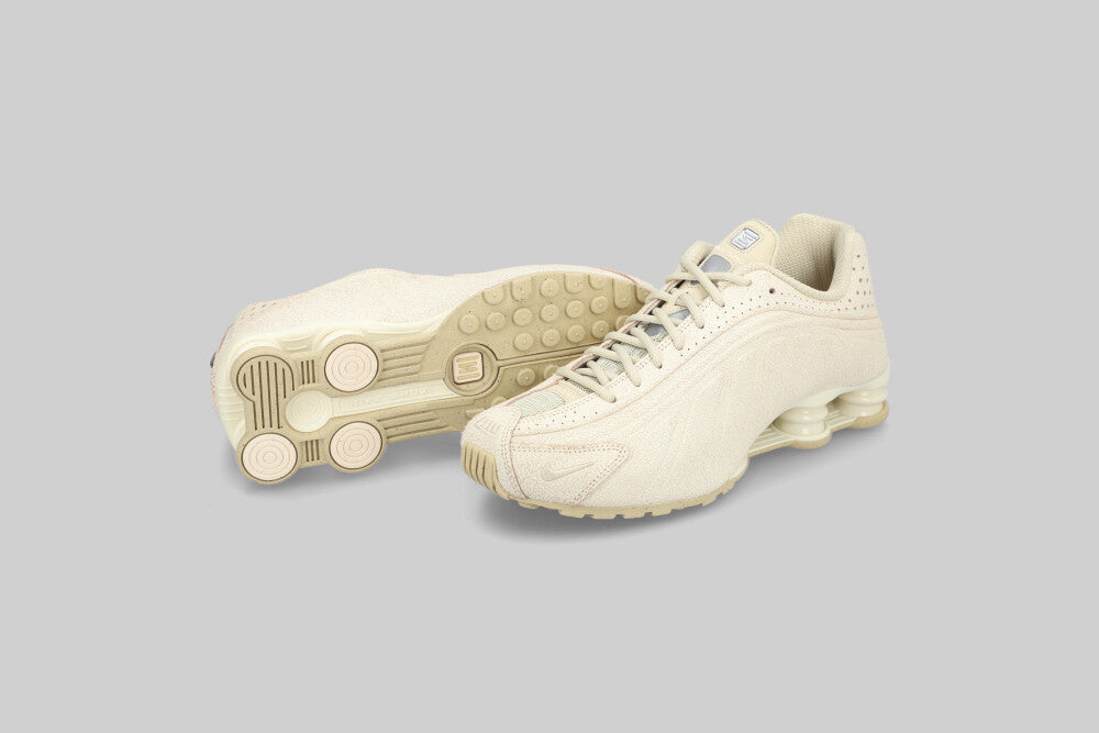 Nike Shox R4 'Natural and Metallic Silver' - IO4544-100 - Lust México