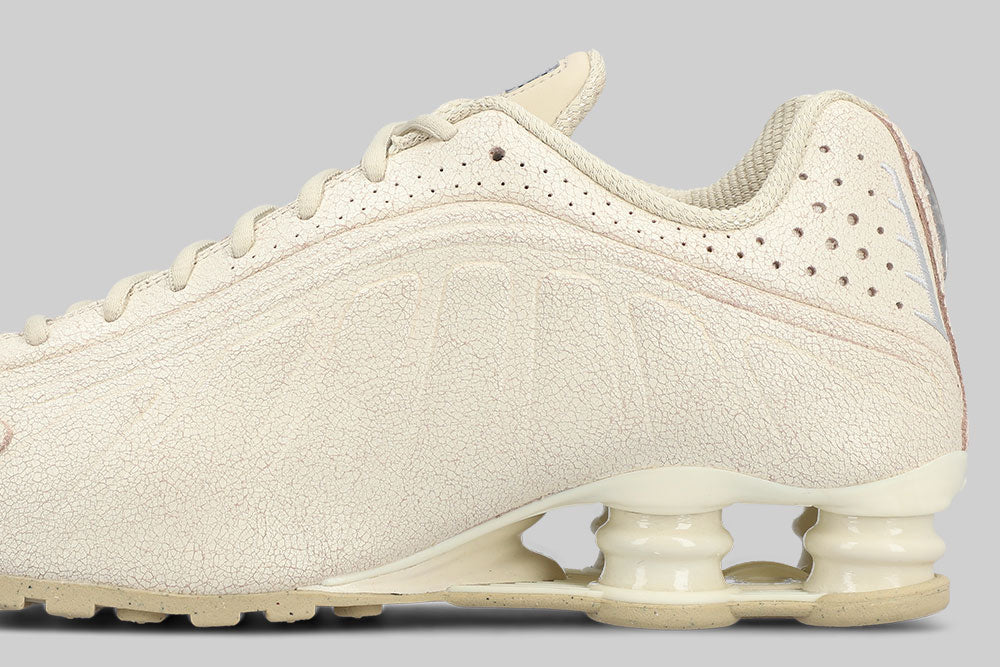 Nike Shox R4 'Natural and Metallic Silver' - IO4544-100 - Lust México