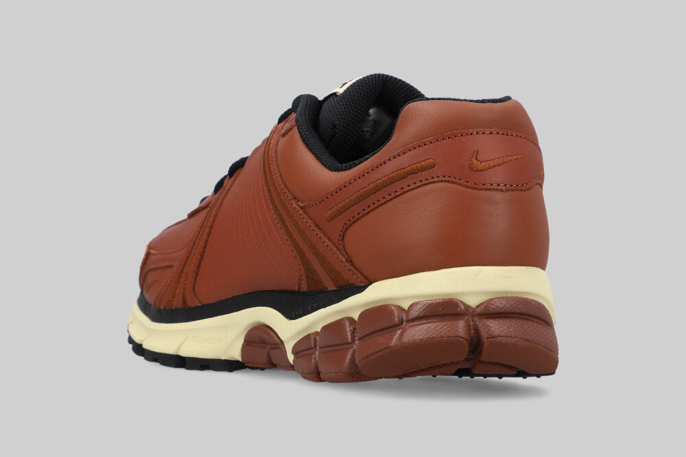 Nike Zoom Vomero 5 'Pony' - IO4555-200 - Lust México
