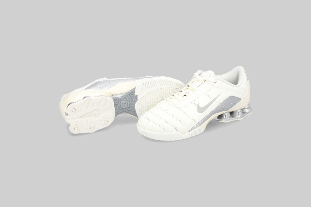 Women's Nike Total 90 Shox Magia 'Sail Metallic Silver' - IO9300-100 - Lust México