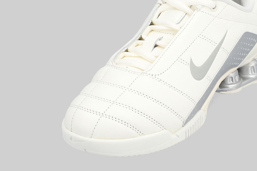Women's Nike Total 90 Shox Magia 'Sail Metallic Silver' - IO9300-100 - Lust México