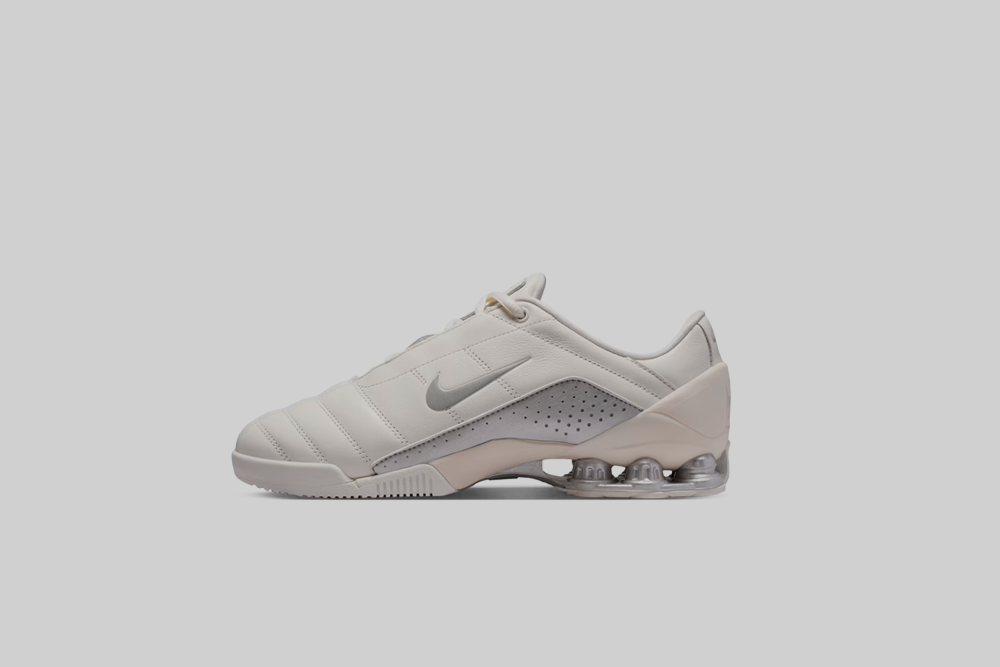 Women's Nike Total 90 Shox Magic 'Sail Metallic Silver' - IO9300-100