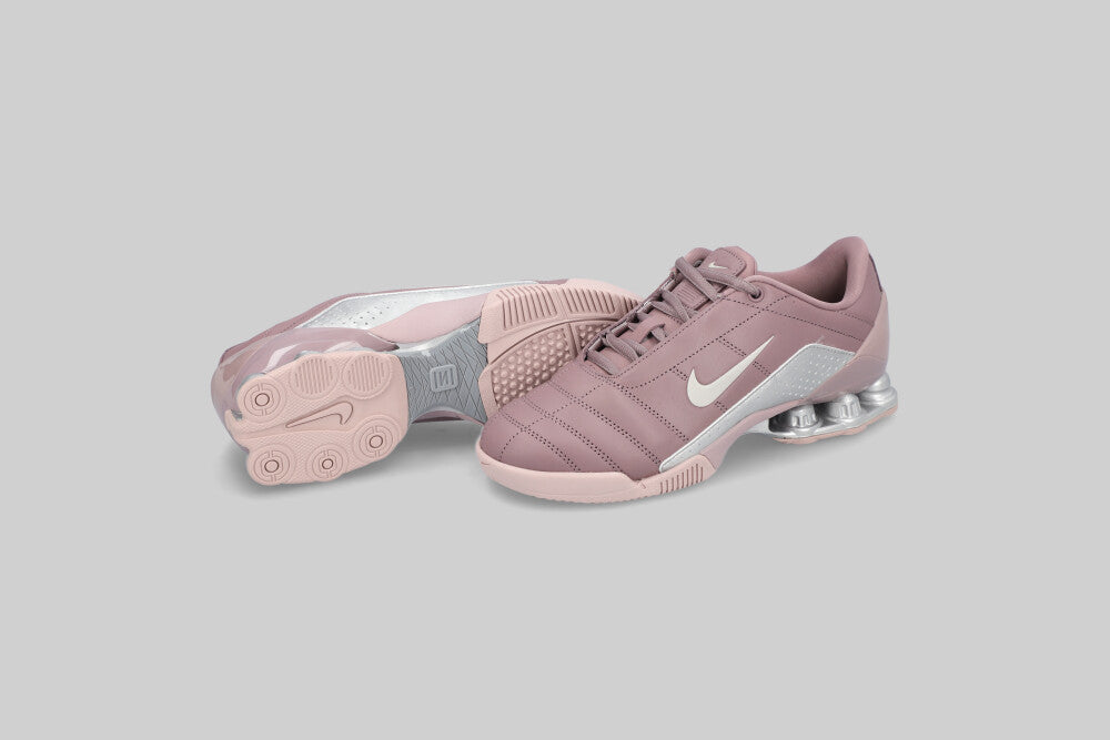 Women's Nike Total 90 Shox Magia 'Taupe Grey' - IO9300-201 - Lust México