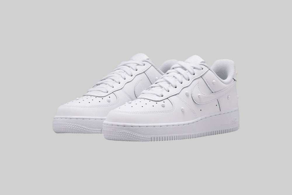 Women's Nike Air Force 1 '07 SE 'Summit White' - IQ0133-101