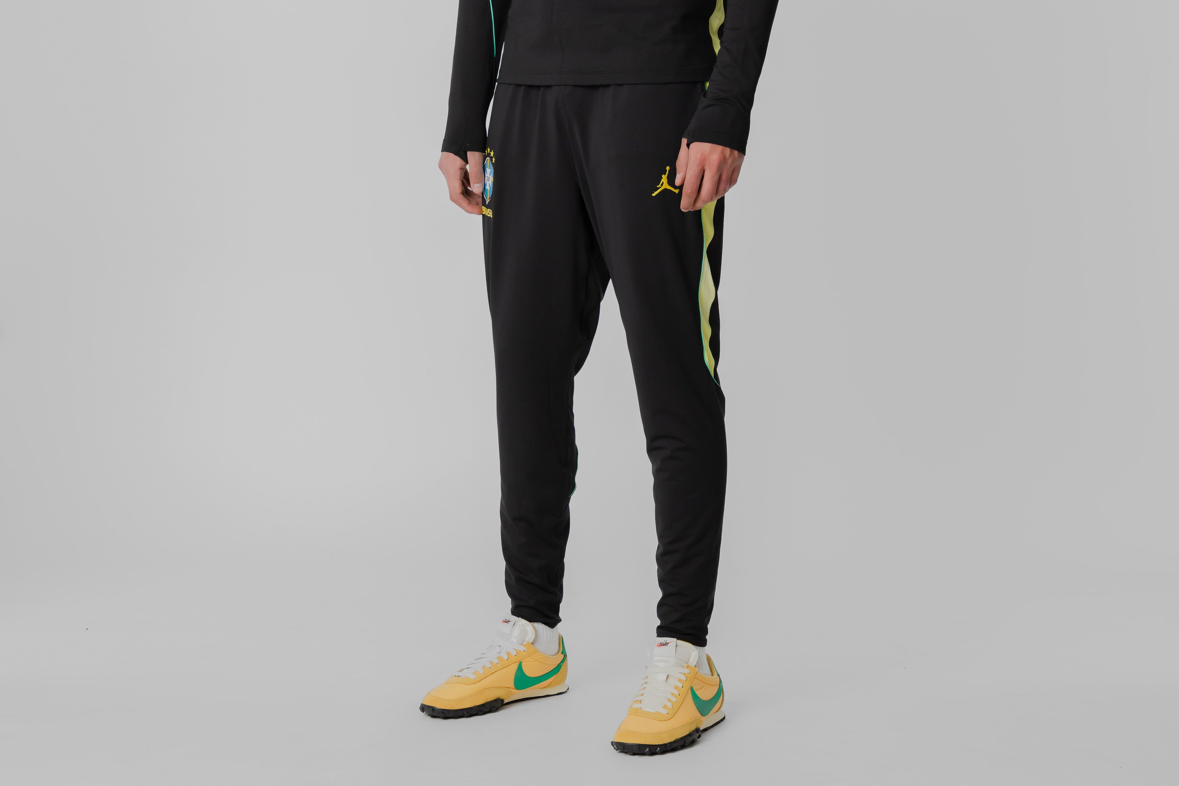 Jordan Brasil Strike Dri-FIT Football Knit Pants - IQ3302-010 - Lust México
